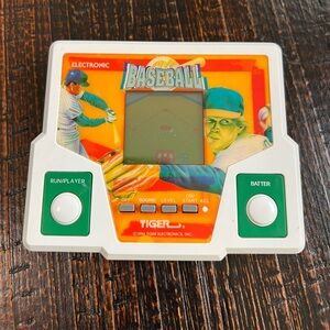 Tiger Electronics Handheld LCD Baseball Game 1988 Working Vintage